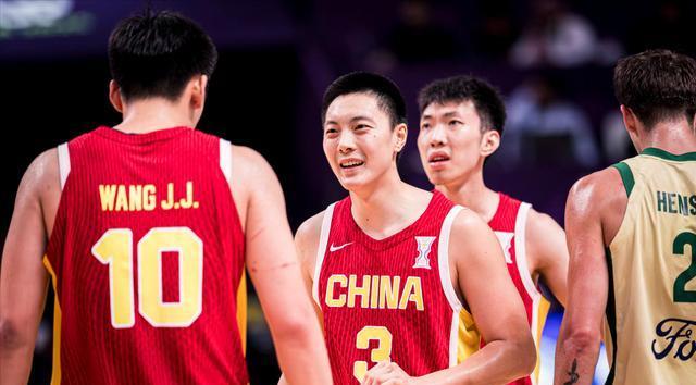 杯进入到冠, 围上去给予